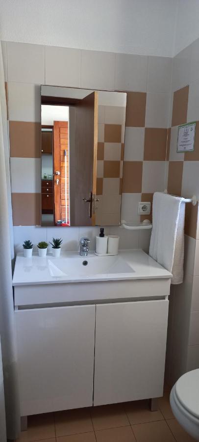 Costa Azul Apartment Порто Мониз Екстериор снимка