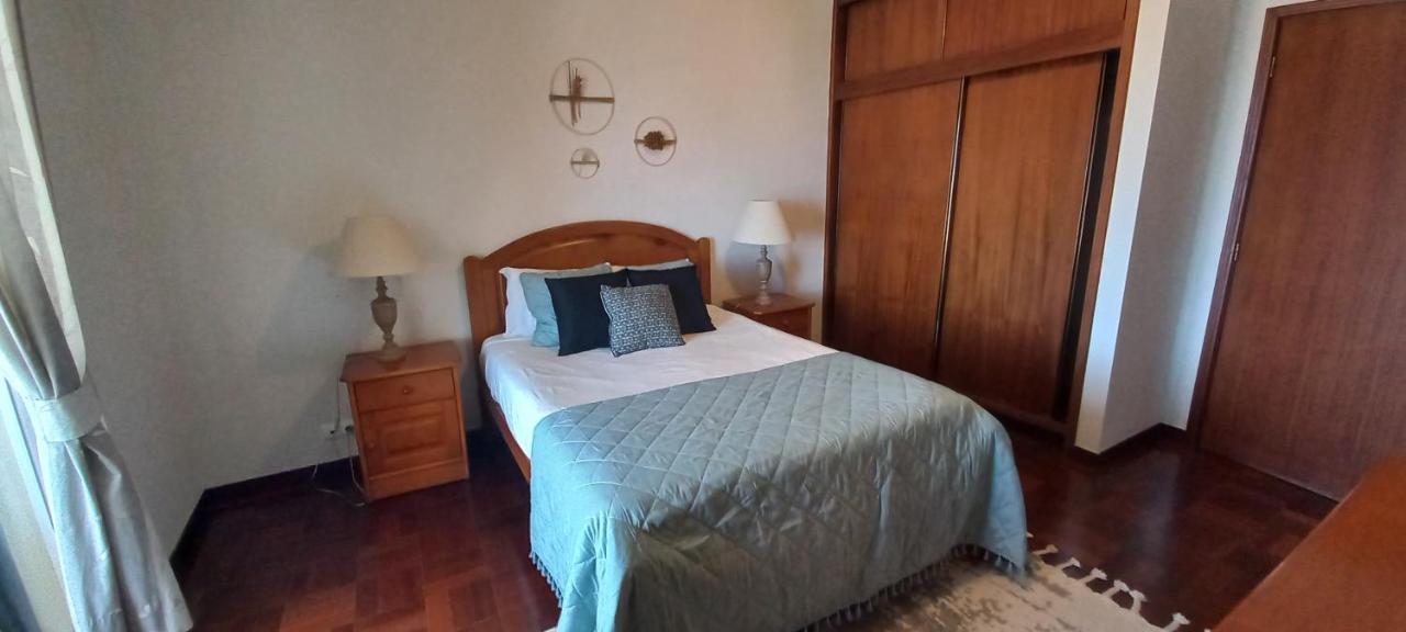 Costa Azul Apartment Порто Мониз Екстериор снимка